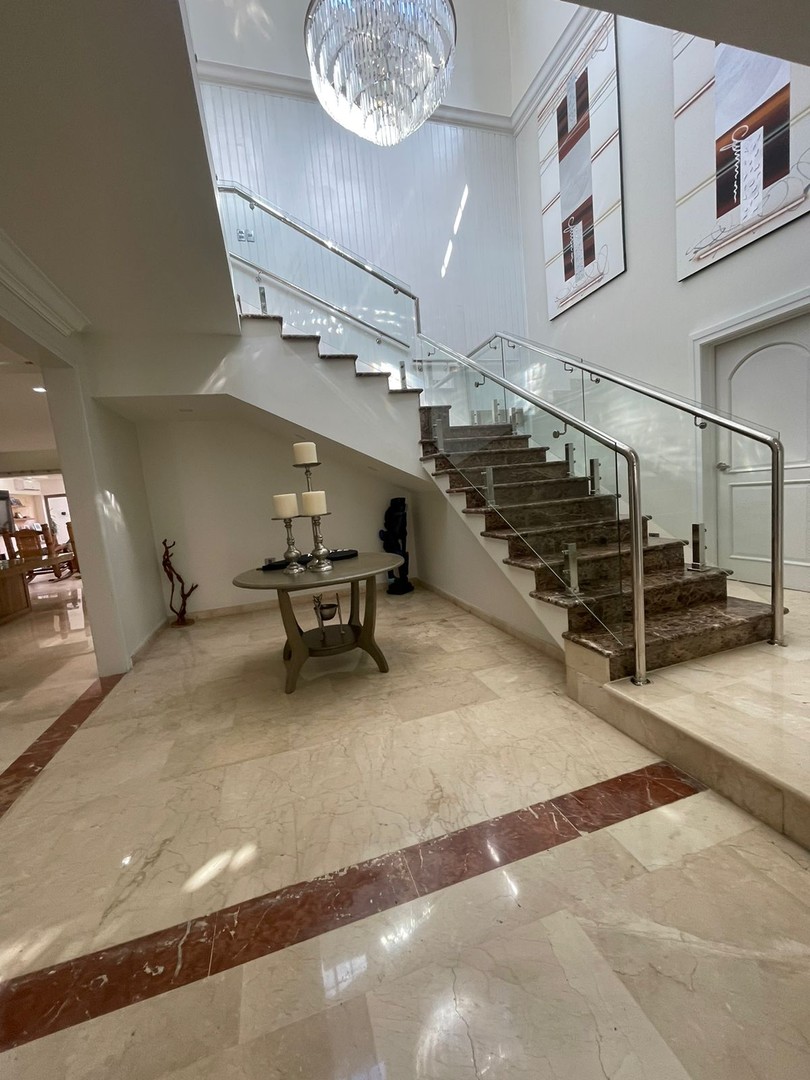 casas - Hermosa casa en el prestigioso sector de Cacicazgos con 759mts de construcción 5