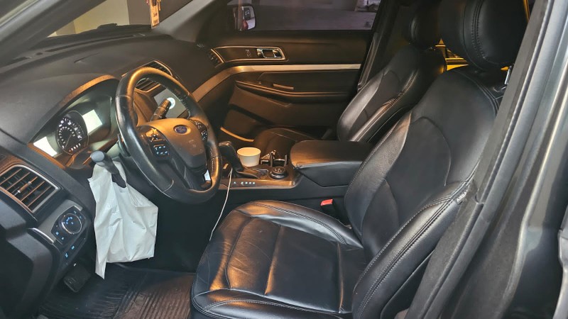 jeepetas y camionetas - Ford Explorer xlt 2017 4