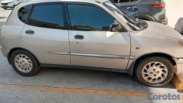 jeepetas y camionetas - Vendo Daihatsu Rd$145,000 negociable  2