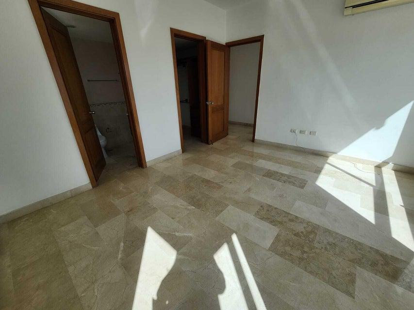 apartamentos - Apartamento en alquiler #24-1068 Evaristo Morales Santo Domingo 8