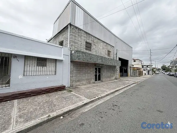 oficinas y locales comerciales - hermoso local en renta o nave  4