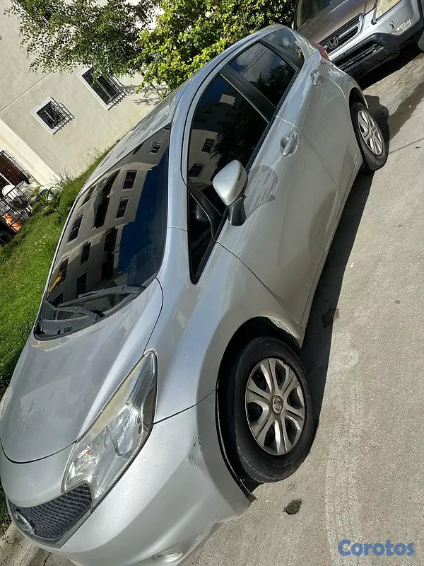 carros - SE VENDE NISSAN NOTE 2017 Nueva 10/10  2