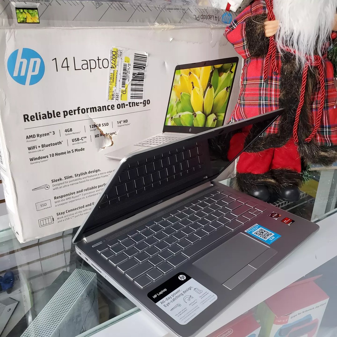 computadoras y laptops - Laptop HP 14" Ryzen 3 nuevas