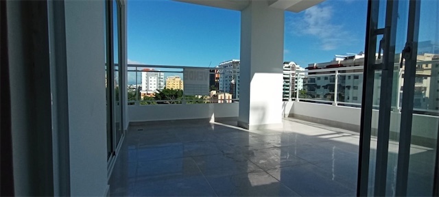 apartamentos - Venta de apartamento en la Evaristo morales distrito nacional con 207mts 2