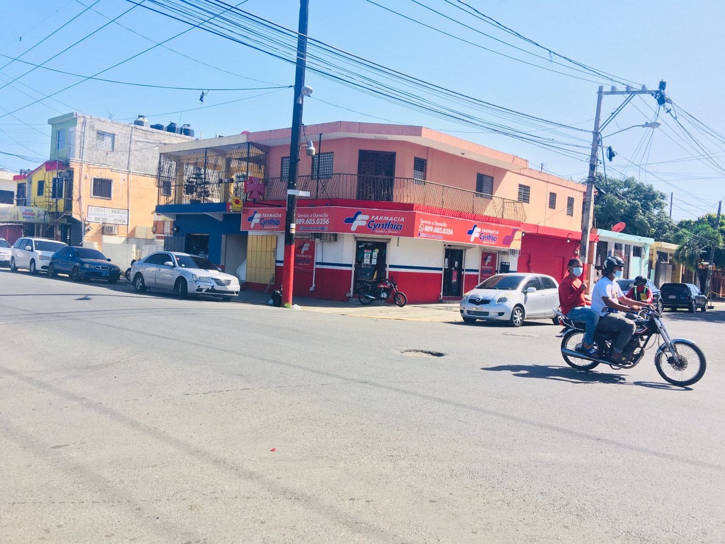oficinas y locales comerciales - Local comercial en la Yolanda Guzman esquina domingo moreno Jimenez 📍