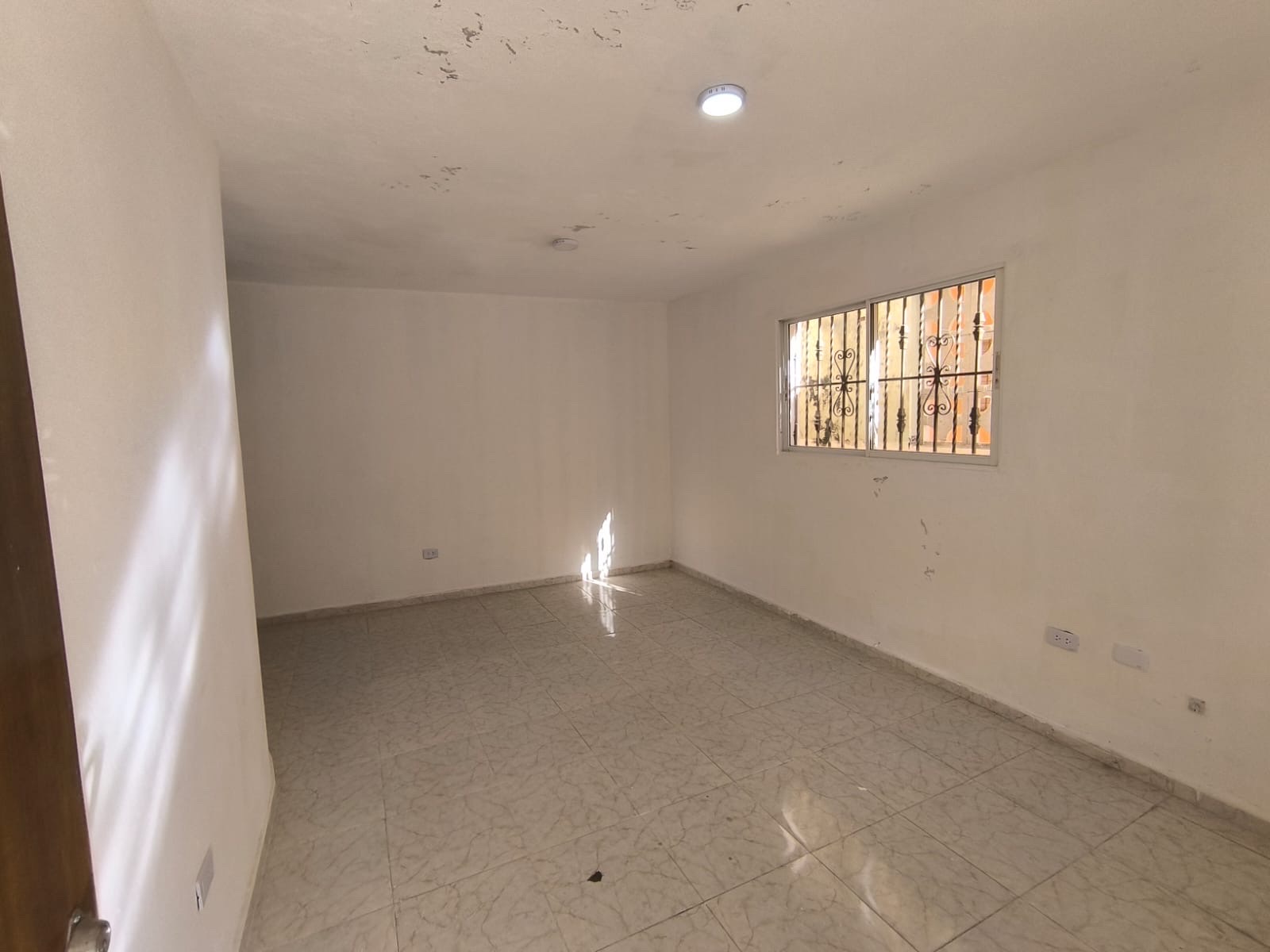 casas - venta de 2 casas en 1 en los rosales carretera mella Santo Domingo con 6 hab 4