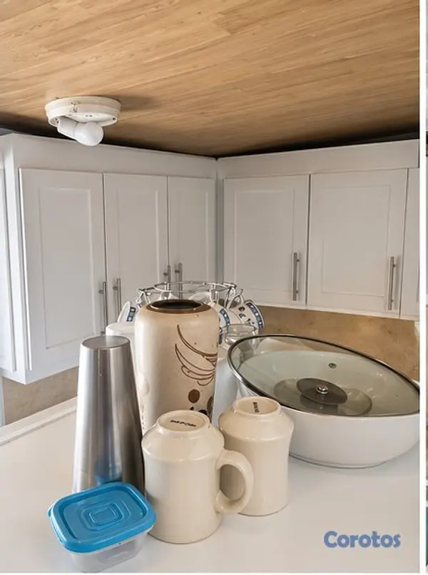 apartamentos - Estudio Amueblado 2do Nivel en Jardines Metropolit 3