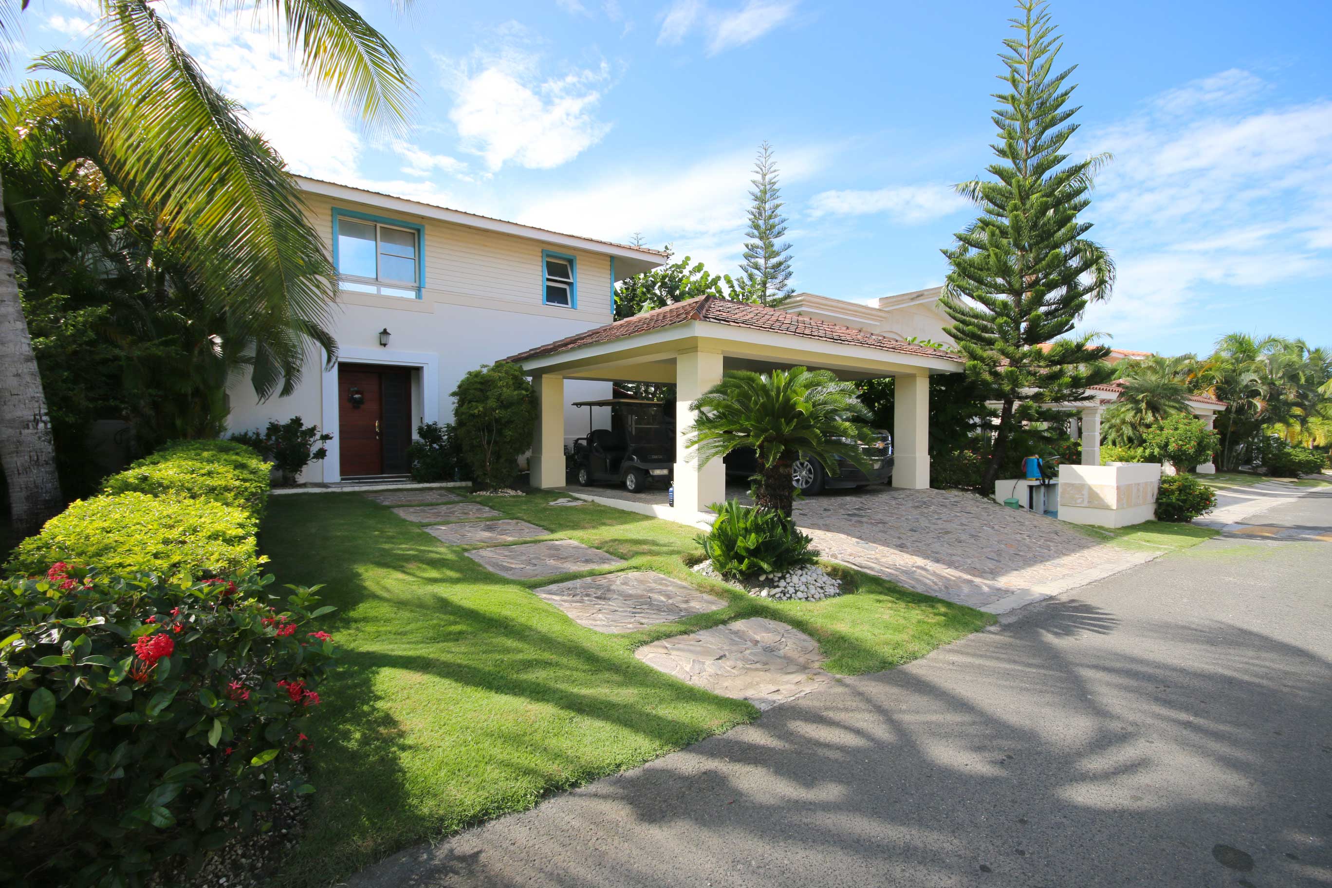 casas vacacionales y villas - Villa Townhouse con 3 Hab y amplio patio en Cocotal Golf & Country Club