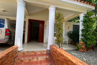 casas - Vendo casa en Cerros de Arroyo Hondo III 9