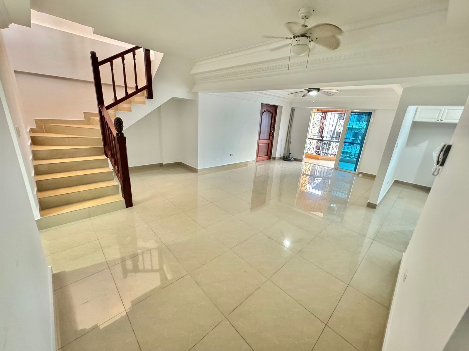 apartamentos - Penthouse en Venta BELLA VISTA SUR OFERTA: USD 351 2