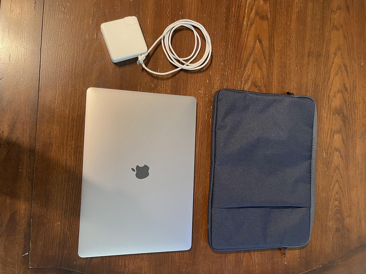 computadoras y laptops - Macbook Pro 15” 2017 0