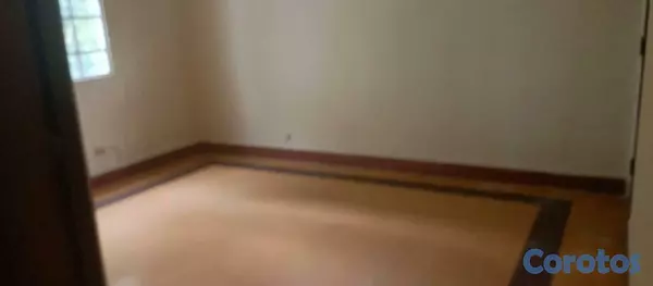 solares y terrenos - Venta de Casa o solar en la Av. Simon Bolivar 6