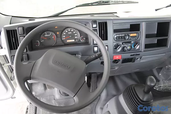 camiones y vehiculos pesados - Isuzu NPR 14 pies  7