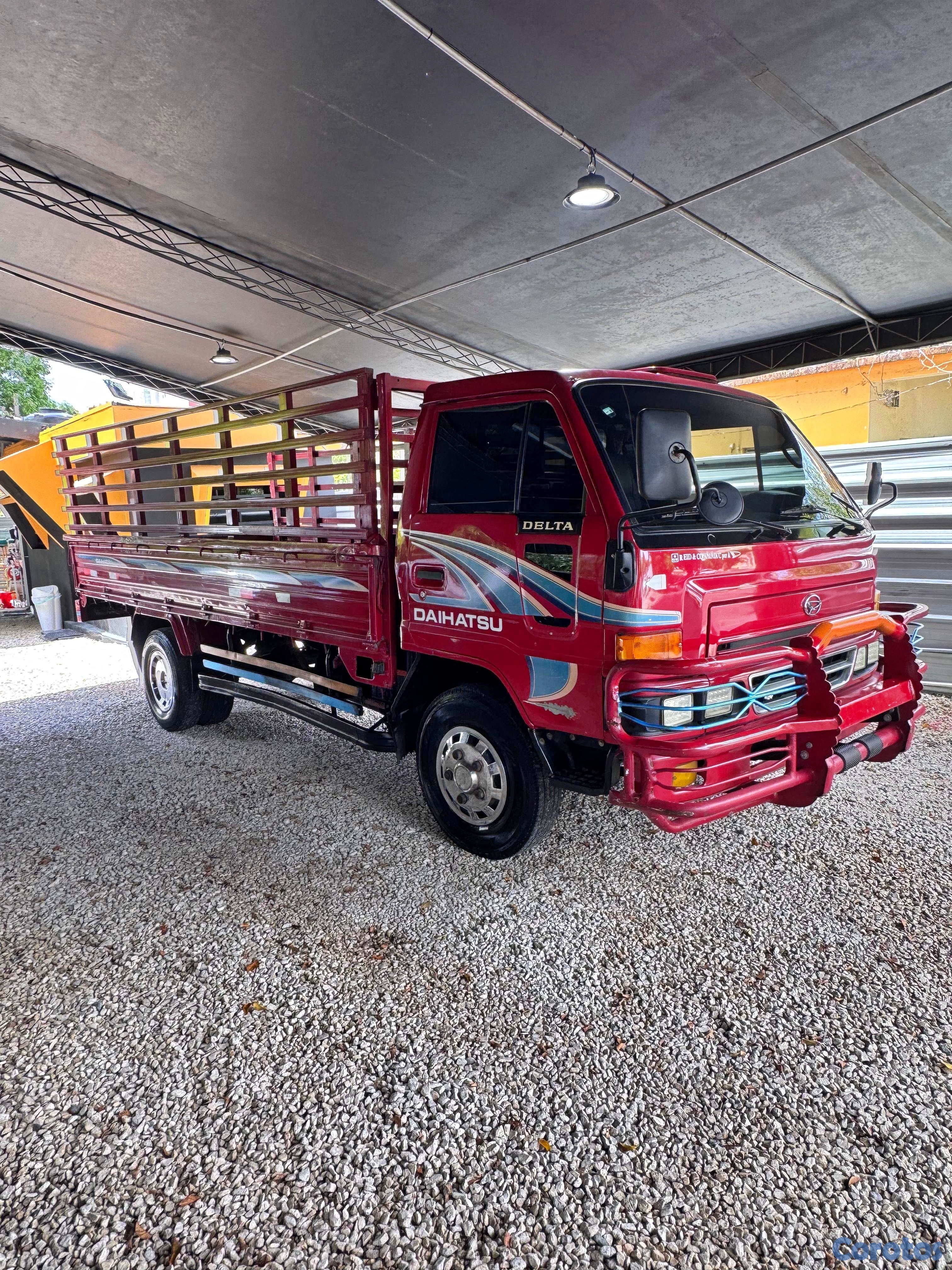 camiones y vehiculos pesados - CAMION DAIHATSU DELTA CAMA LARGA 2007 1