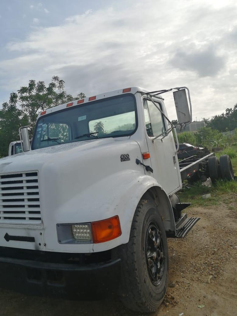 camiones y vehiculos pesados - Camión international 4700 DT466E