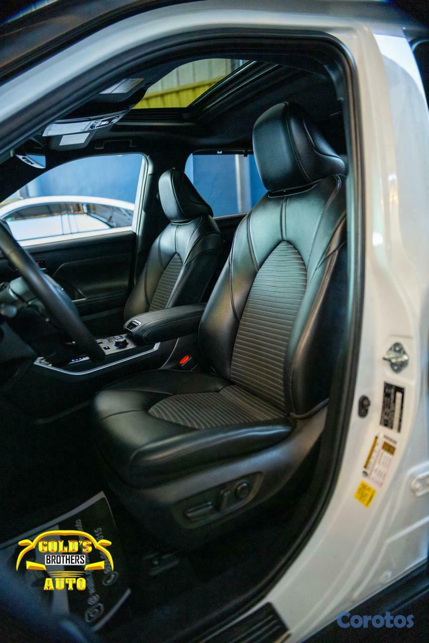 jeepetas y camionetas - Toyota Highlander XSE 2022 Recien Importada Clean 7