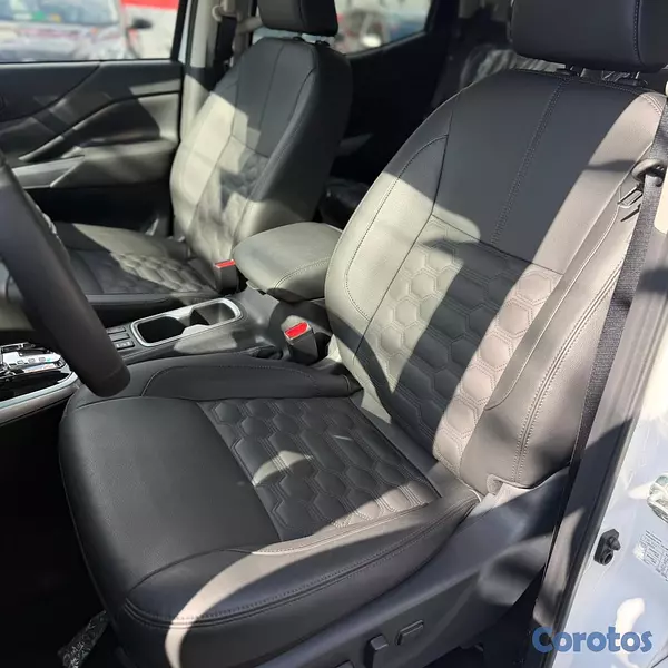 jeepetas y camionetas - NISSAN FRONTIER LE 2026 10