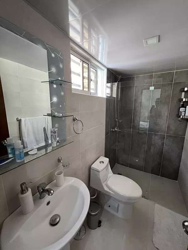 apartamentos - Arroyo Hondo  Alquilo apartamento VACIO de 3 hab 9