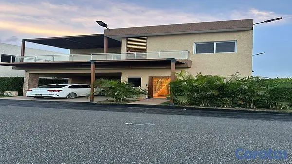 casas vacacionales y villas - Villa de 2 niveles Amueblada en venta en West Side Residences, Punta Cana 2