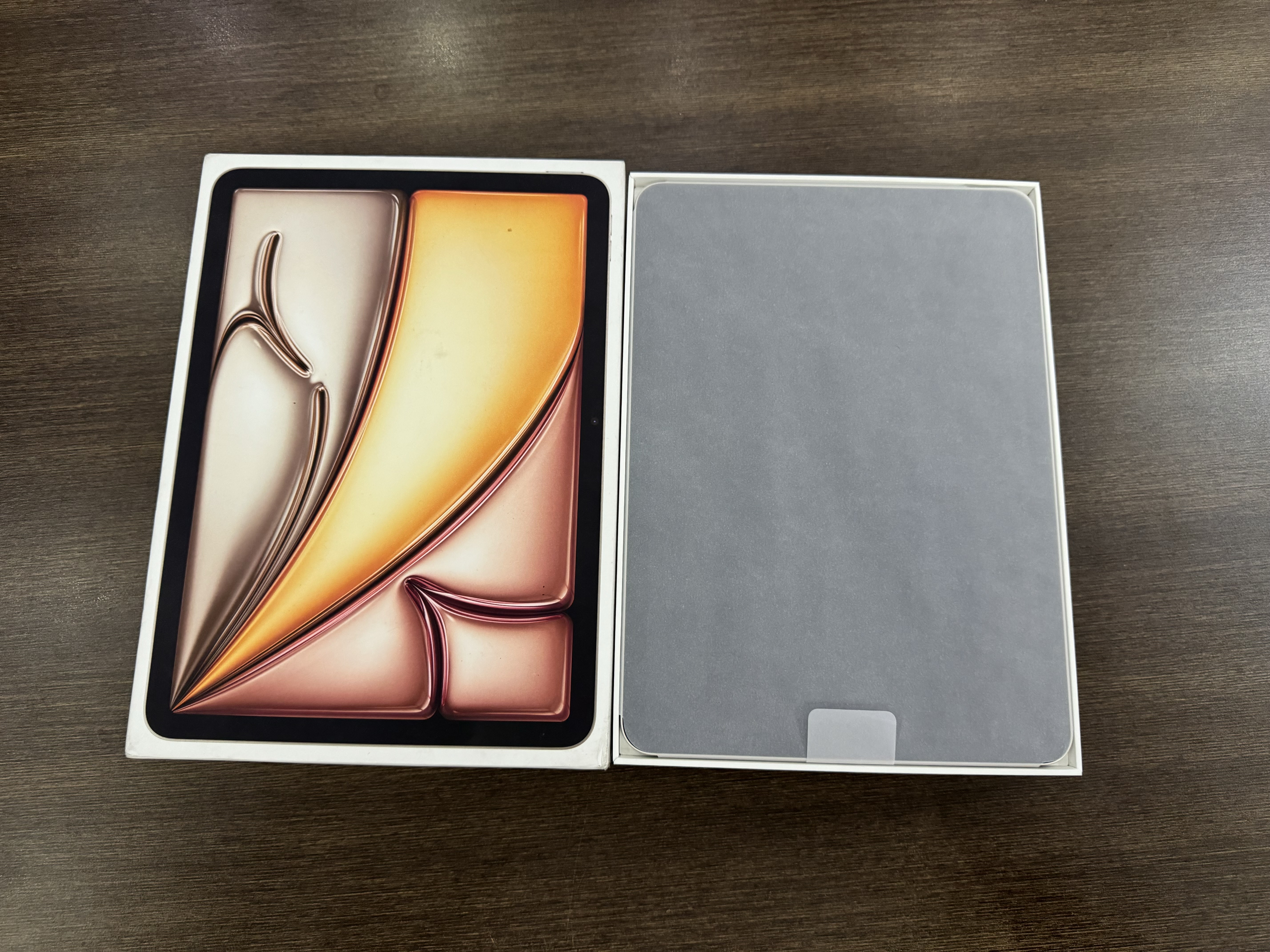 celulares y tabletas - iPad Air 6ta Gen 11-inch 128GB Starlight Nuevo Wi-Fi RD$ 39,500 NEG 1