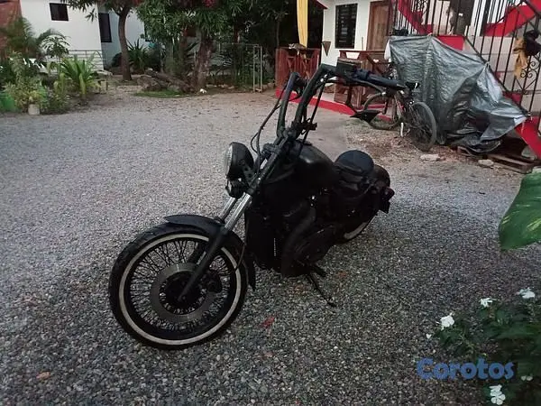 motores y pasolas - Suzuki Intruder Bobber classica 8