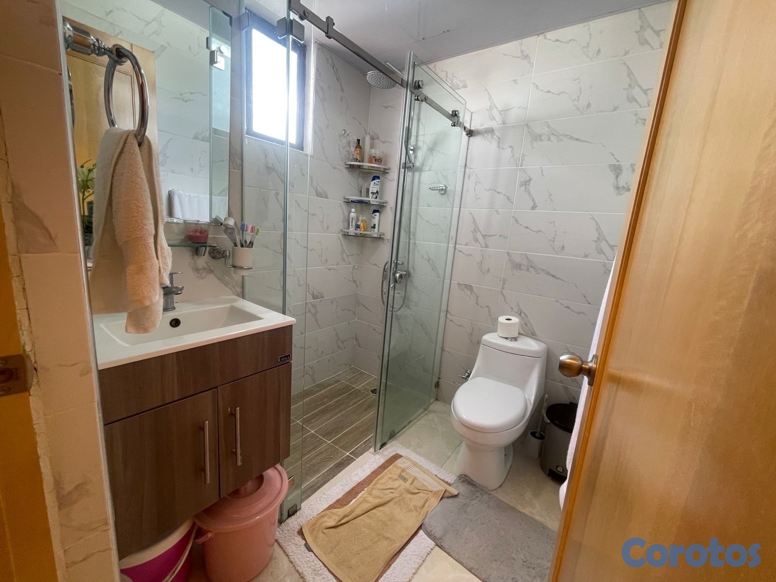 apartamentos - vendo KLM 7 y medio indepdencia dos hab dos baños balcón amplio piso 4 área de l 5