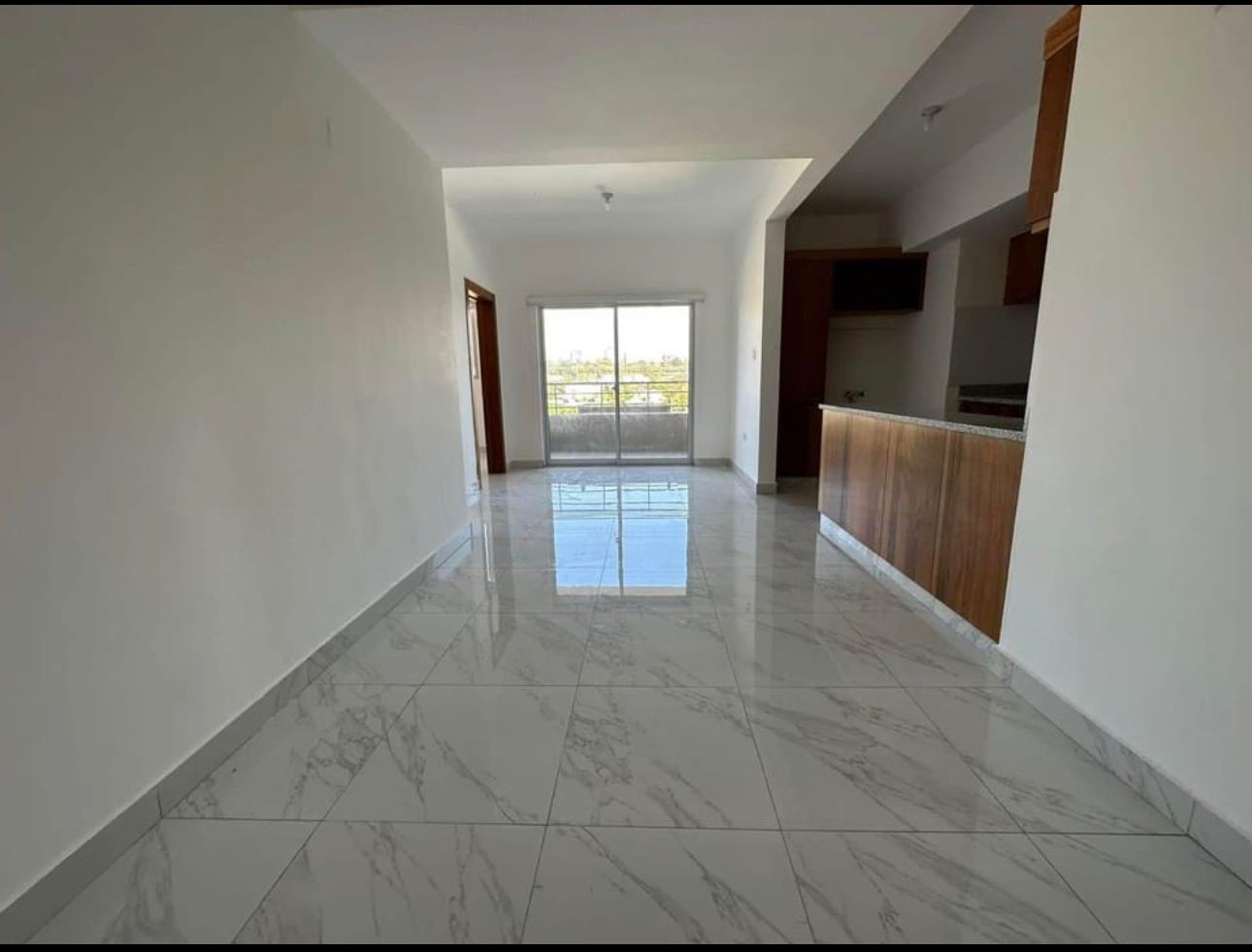 apartamentos - Vendo apartamento en la av. Independencia km 6 de  con ascensor , 1hab 1