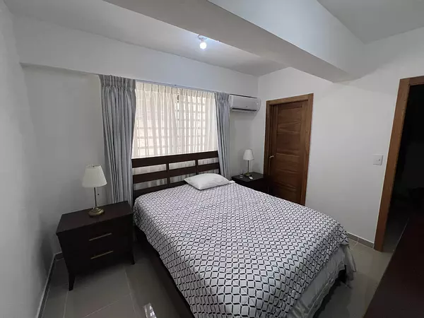 apartamentos -   Alquilo apartamento VACIO en Arroyo hondo  4