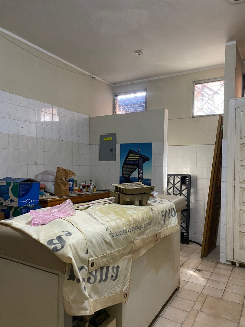 casas - Venta, propiedad de 2 niveles próximo al Malecón Center, Santo Domingo 7