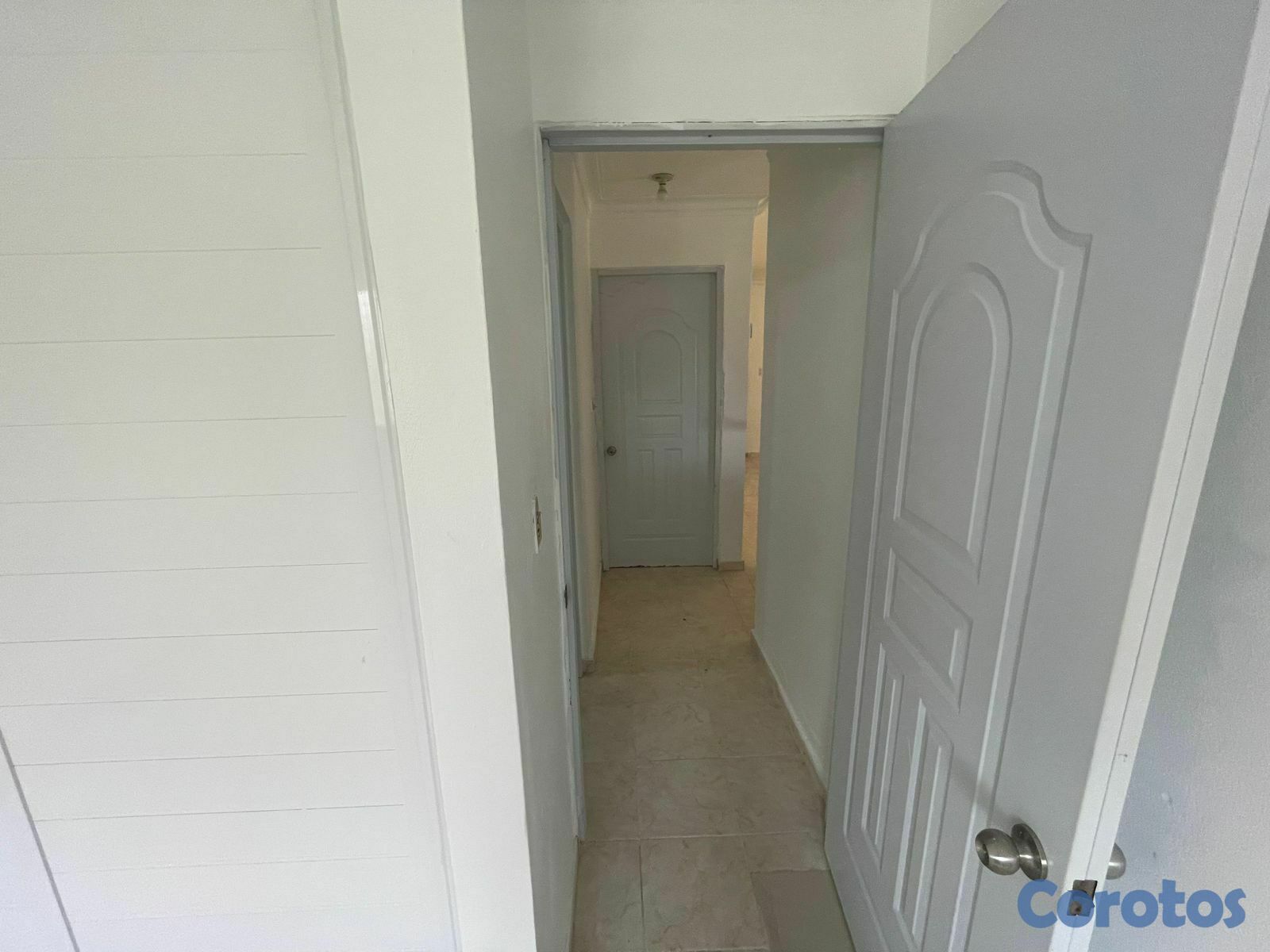 apartamentos - Apartamento en Zona Universitaria 4to Nivel sin as 3