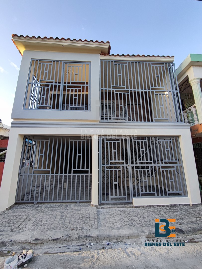 apartamentos - Se Renta Nuevo y Amplio Apartamento con Dos Habitaciones y Parqueo en Sarmiento 9