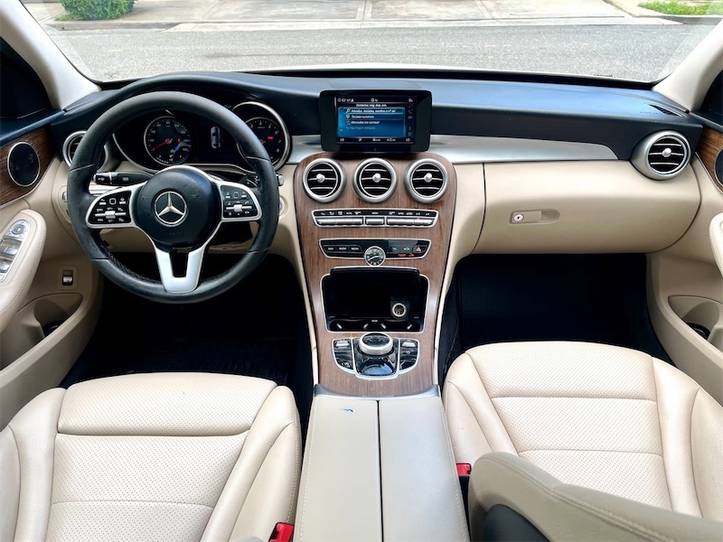 carros - Mercedes Benz C300 2019 9