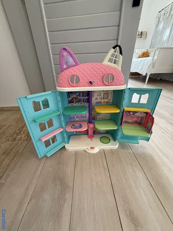 juguetes - Casa de muñecas de Gaby  2