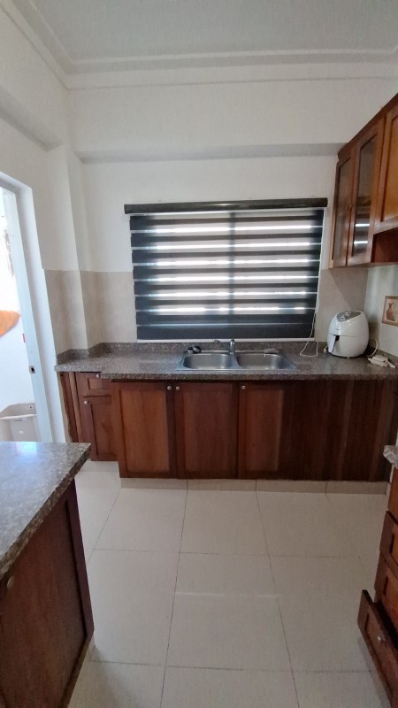 apartamentos - Se alquila apartamento amplio y fresco en El Millón: USD 1,200

 4