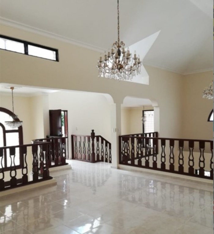 casas - Casa en Alquiler  1