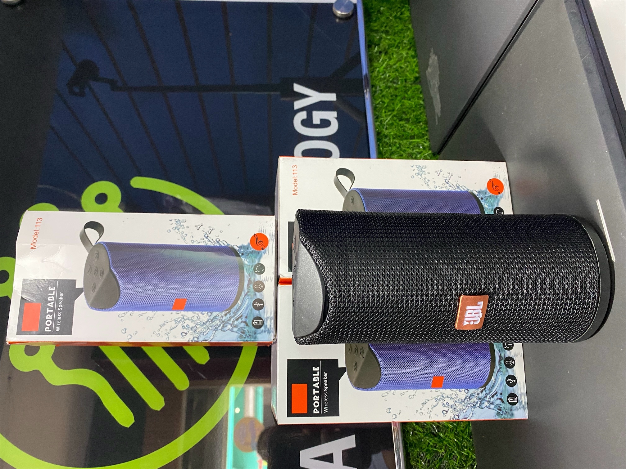 camaras y audio - bocina bluetooth pequeña  2