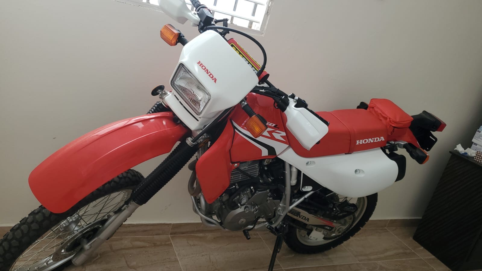 motores y pasolas - Motocicleta marca Honda XR 650 L 2020