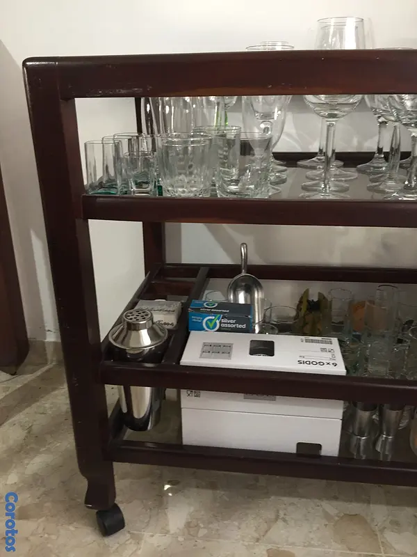 muebles y colchones - Bar en caoba.  3