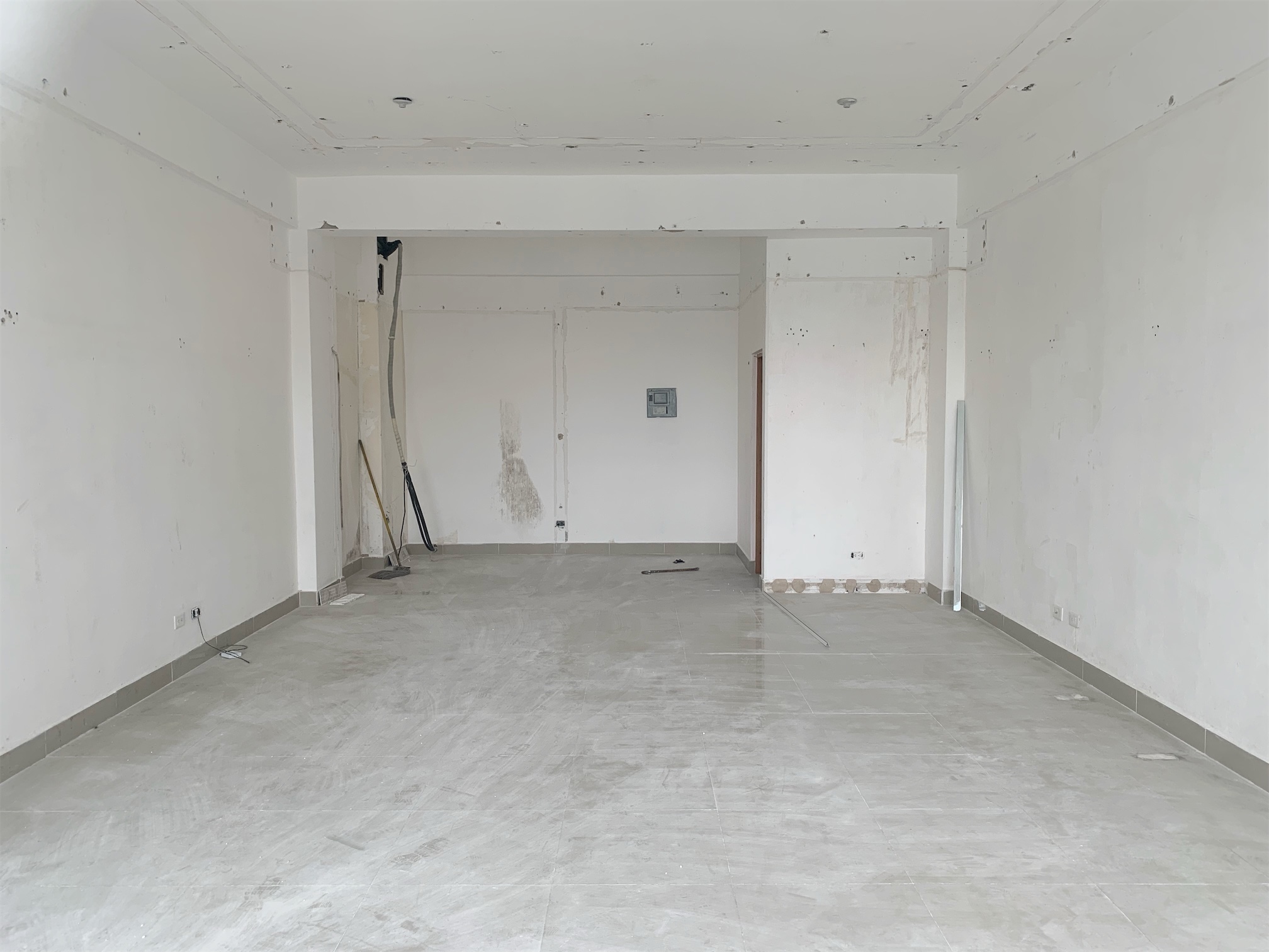 oficinas y locales comerciales - Local en Piantini céntrico  1