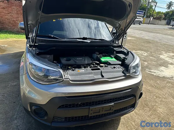 carros - Kia soul 2019 clean car fax  12