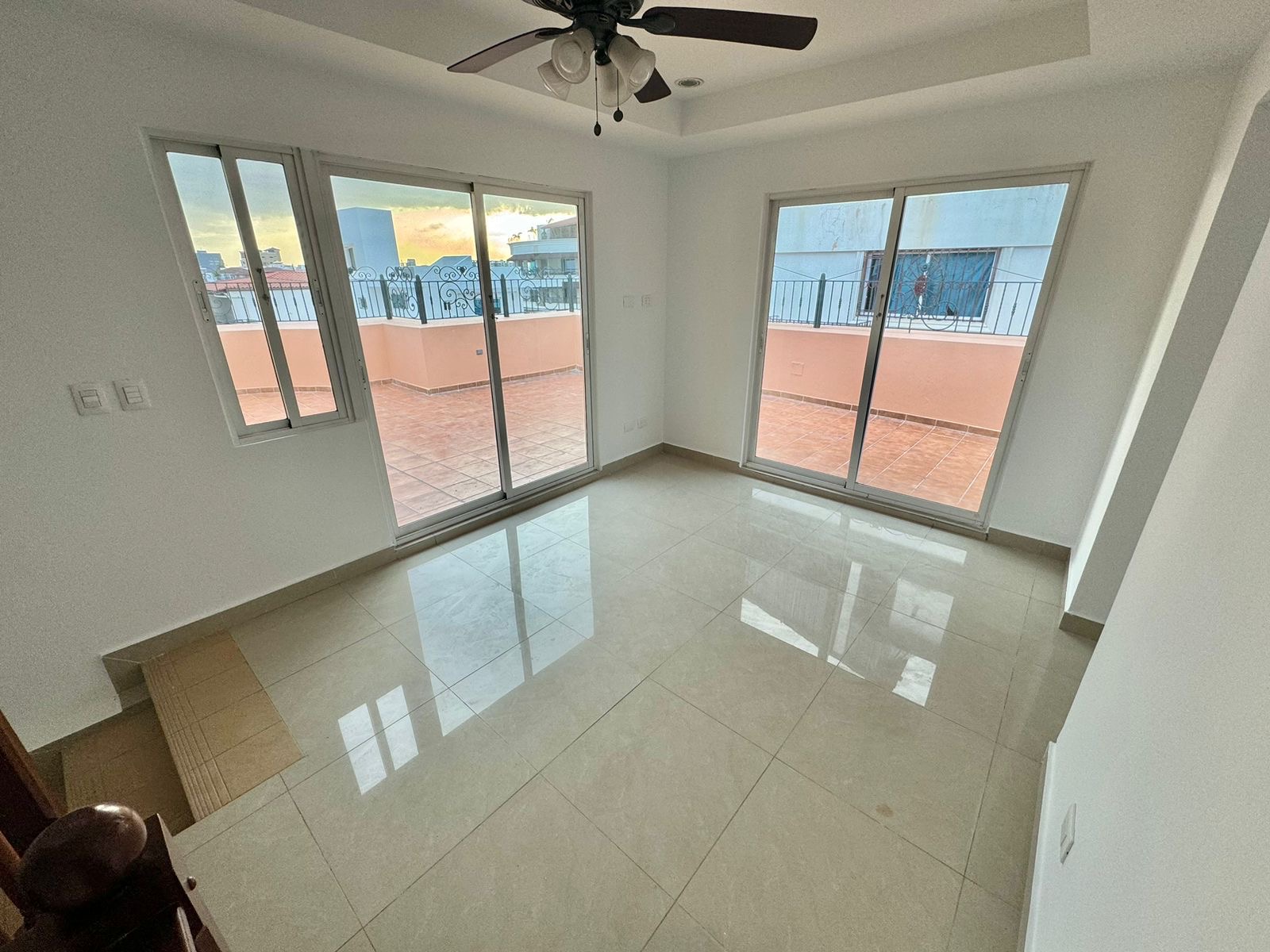 apartamentos - Penthouse en Venta BELLA VISTA SUR OFERTA: USD 351 6