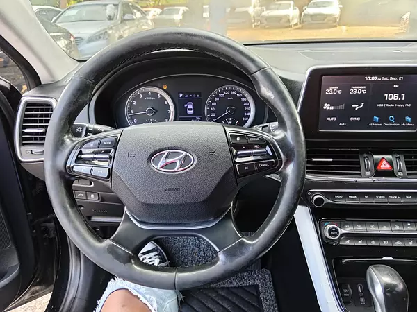 carros - HYUNDAI GRANDEUR 2017 NEGRO 6