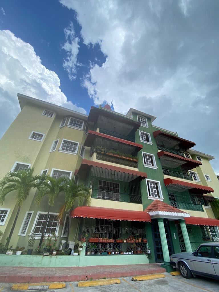 apartamentos - Apartamento Disponible en 4to Nivel en Gurabo 0