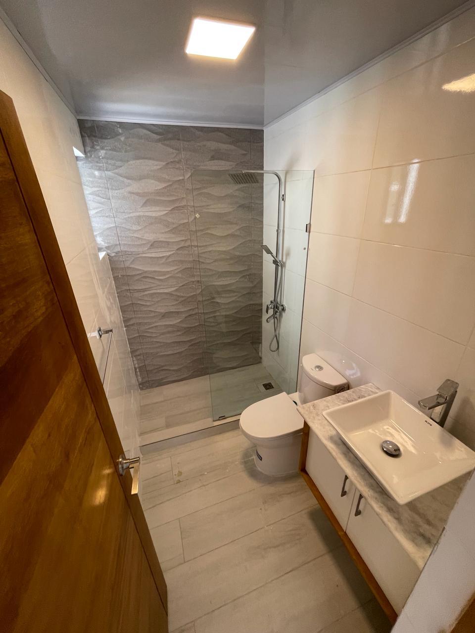 apartamentos - APARTAMENTO EN VENTA EN LOS RIELES DE GURABO. 8