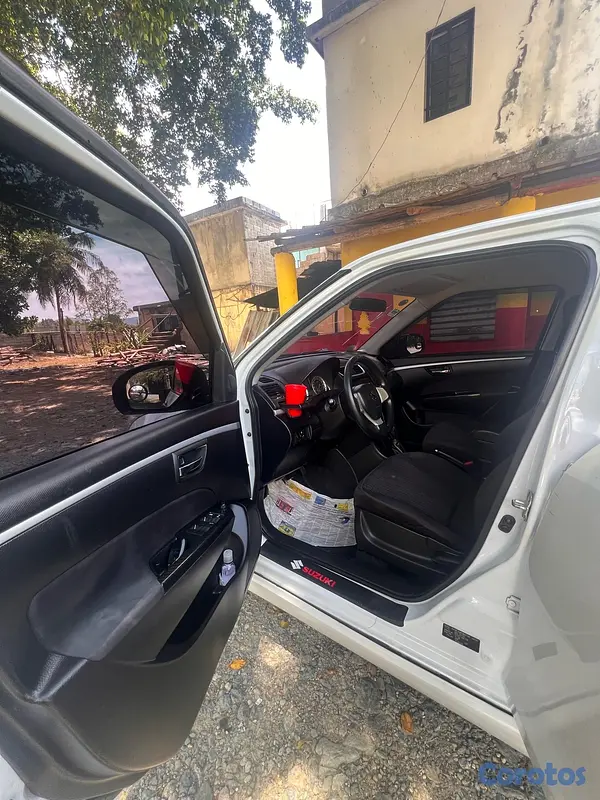 carros - venta de vehículos Suzuki Swift 
en buen estado. 9