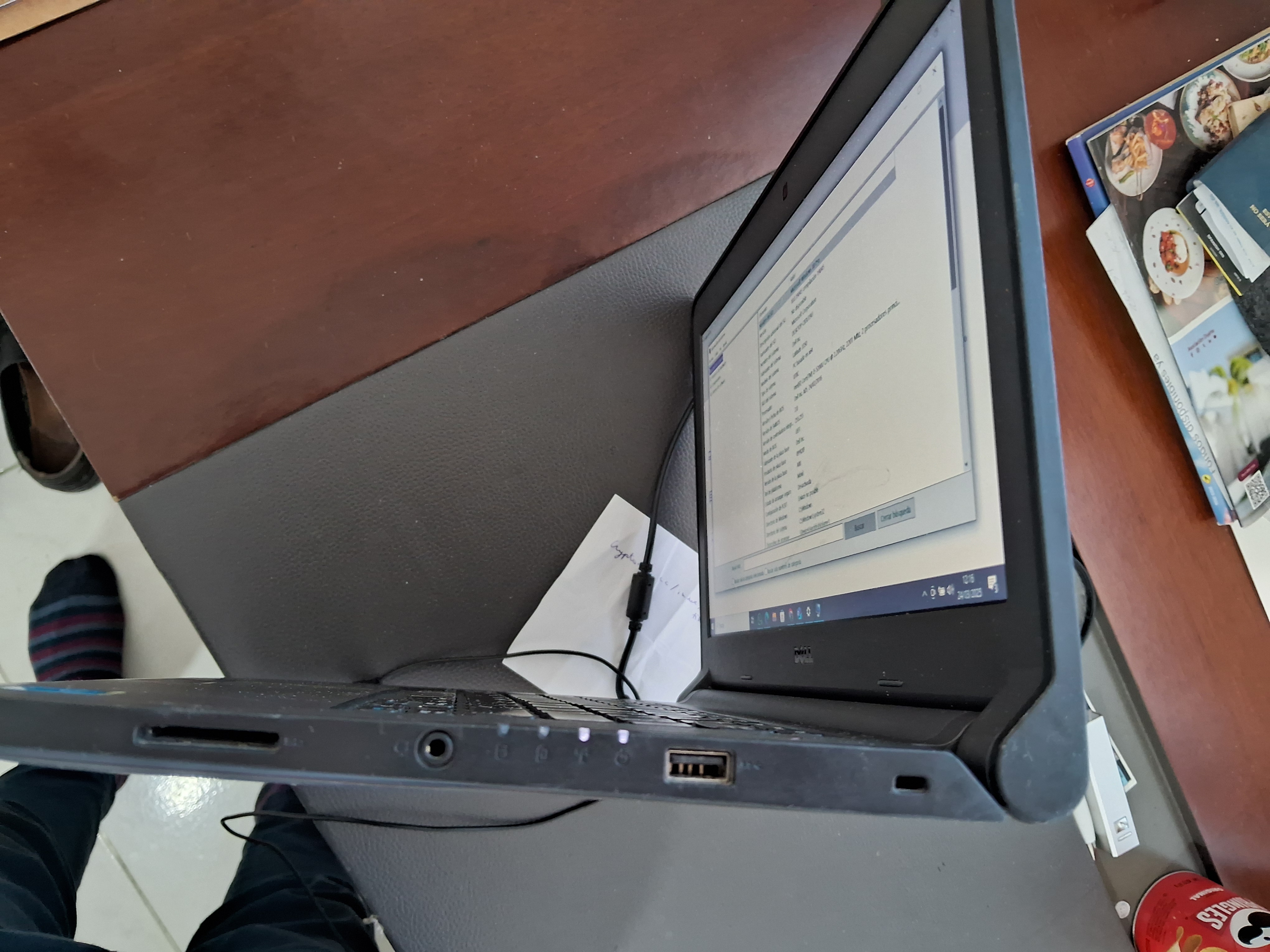 computadoras y laptops - Vendo Laptop dell 3350  5