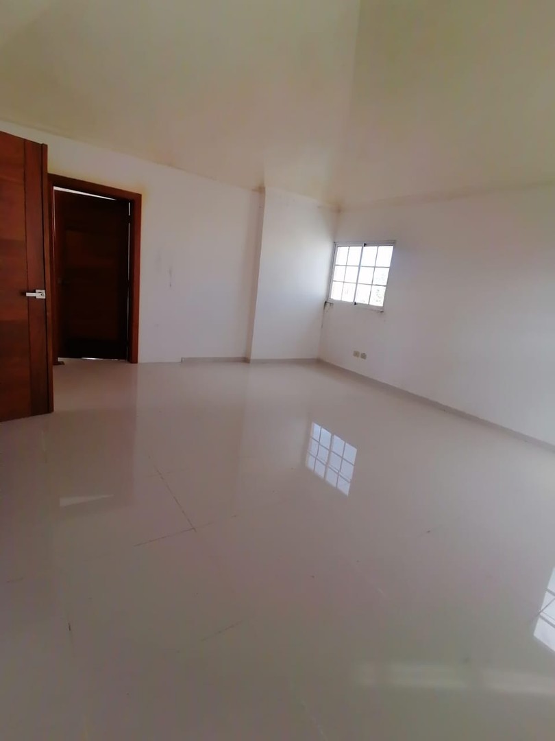 casas - Se vende casa en San Isidro a dos minutos del Bravo 1