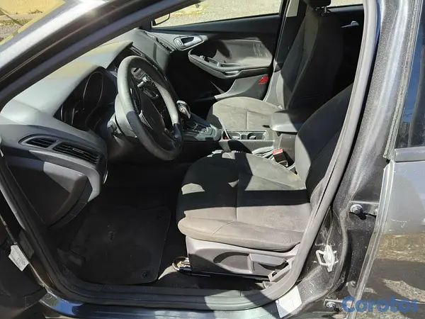 carros - FORD FOCUS  5