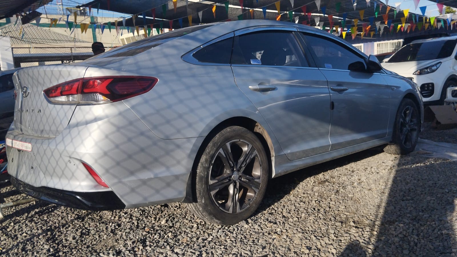 carros - HYUNDAI SONATA NEW RISE 2019 GRIS 4