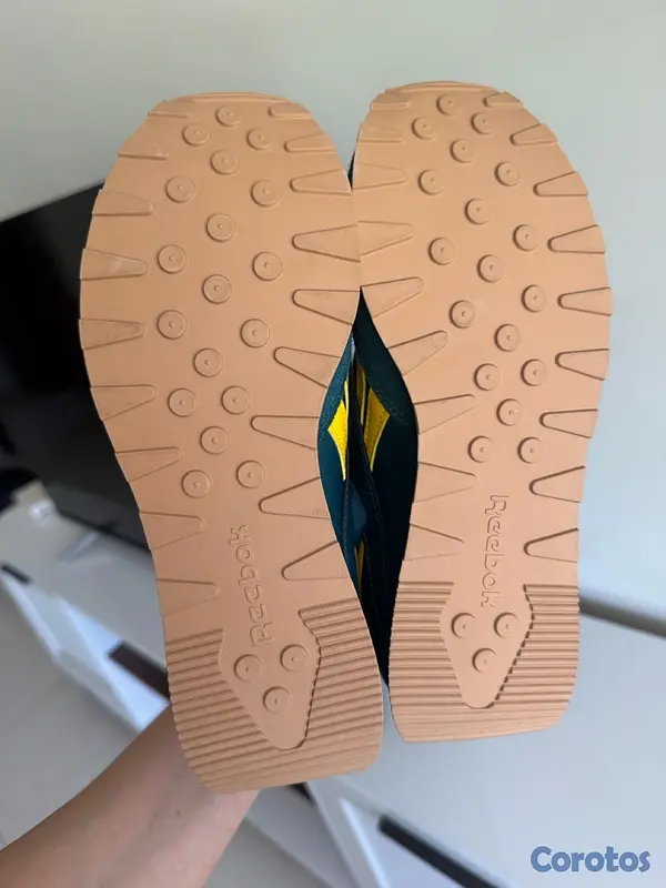 Otros productos - REEBOK DE MUJER  SIZE 7 OFERTA 🔥🔥 8